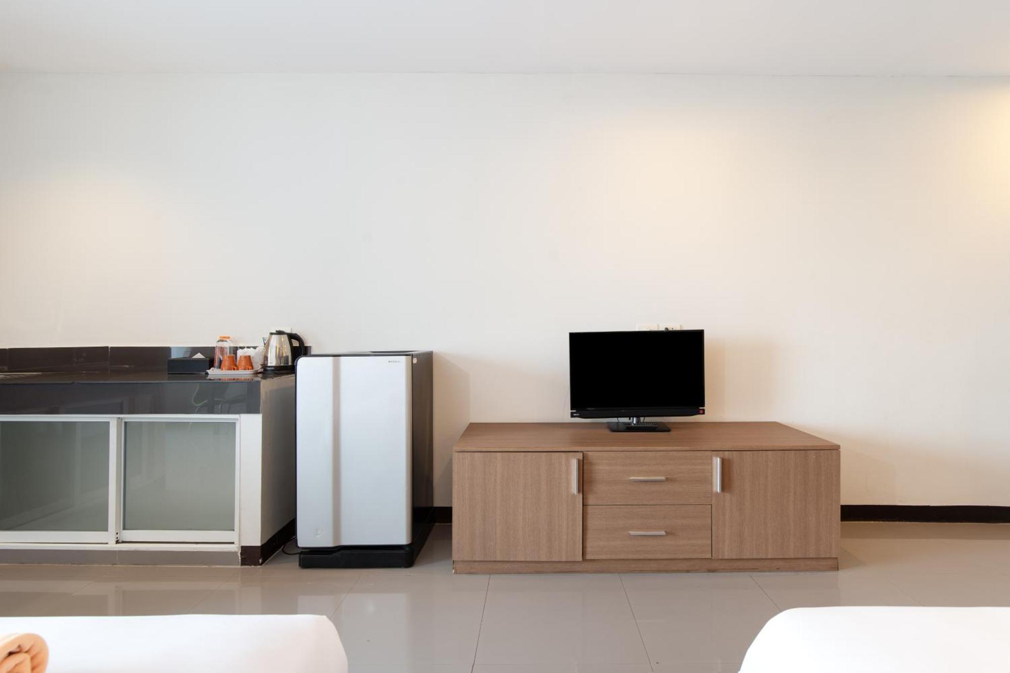 Leenova Place Bangkok Ngoại thất bức ảnh